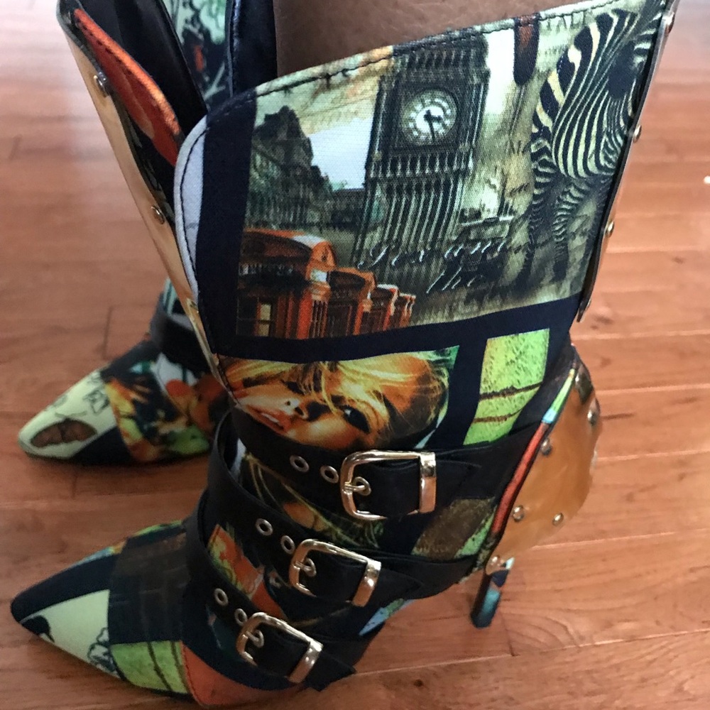 Boots - Picture 5 of 5